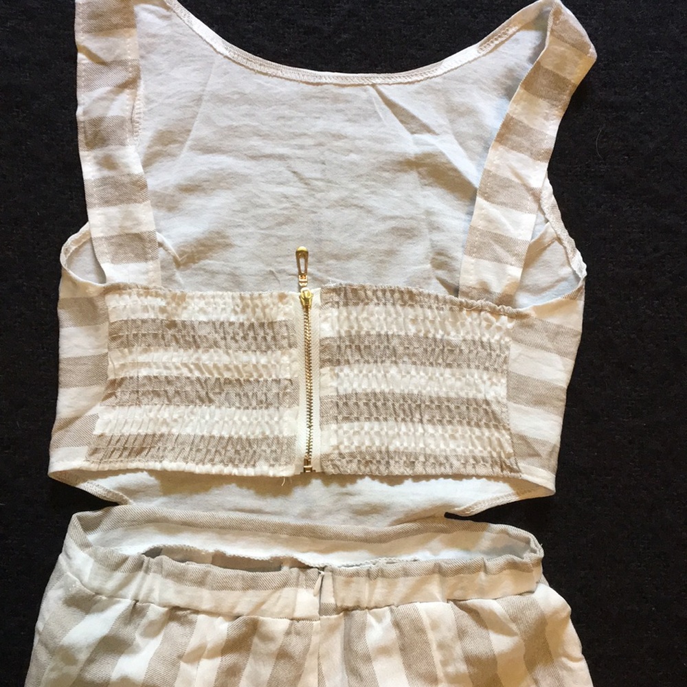 🛑SOLD! 💙 Gorgeous cut out Romper - Picture 5 of 8